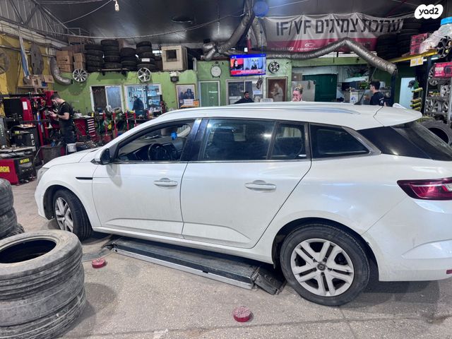 מודעת רכב רנו מגאן