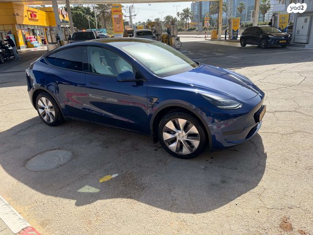 מודעת רכב טסלה מודל Y