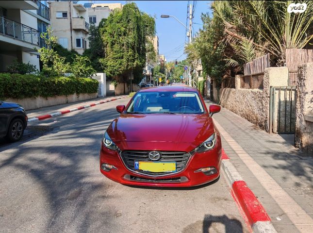 מודעת רכב מאזדה 3