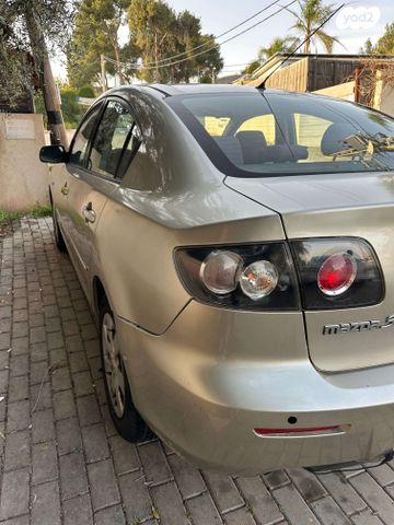 מודעת רכב מאזדה 3