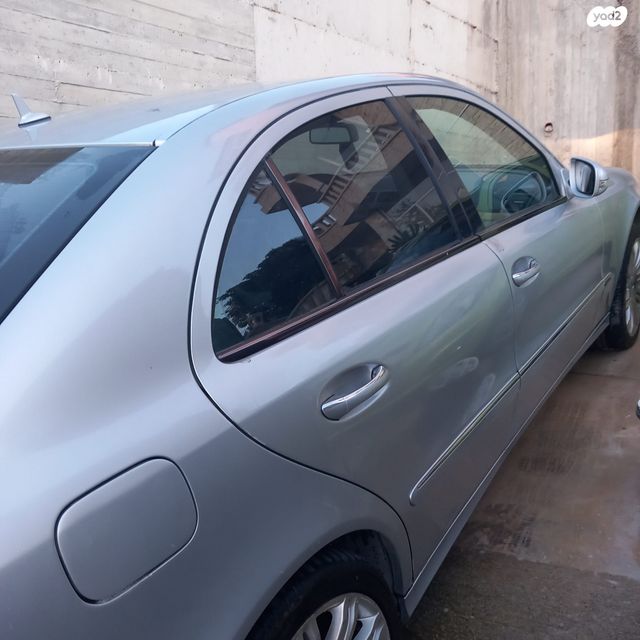 מודעת רכב מרצדס-בנץ E-class