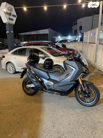 מודעת רכב סאן יאנג ADX400