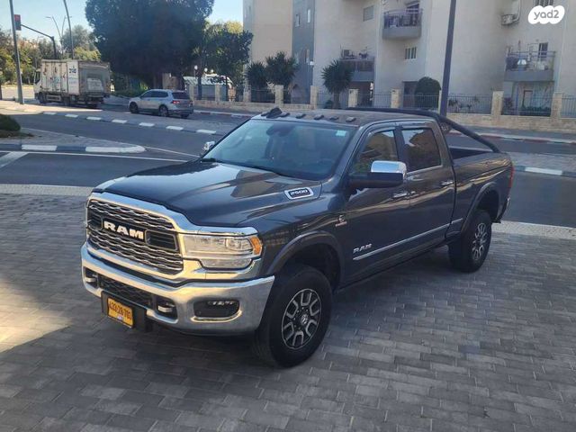 מודעת רכב דודג'