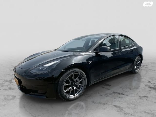 מודעת רכב טסלה מודל 3