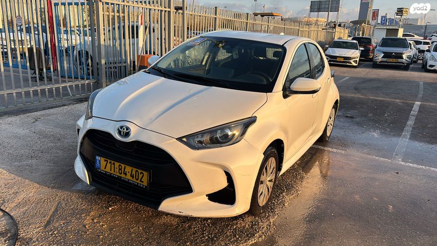 מודעת רכב טויוטה יאריס