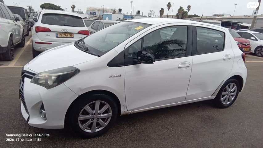 מודעת רכב טויוטה יאריס 2