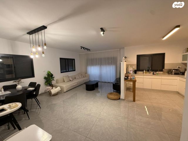 חביבה רייק 7