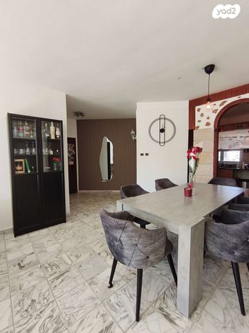 עמנואל מול 6