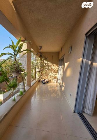 מודעת נכס, ביאליק, מרכז דרום, רעננה