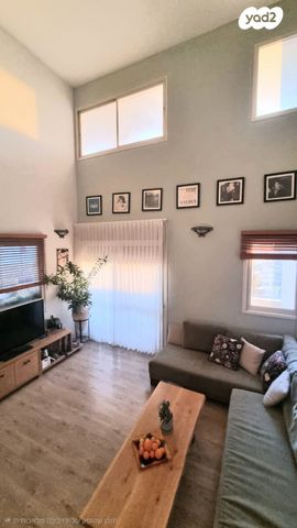 דופלקס, הוד השרון