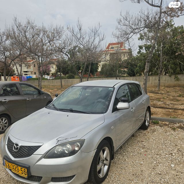 מודעת רכב מאזדה 3