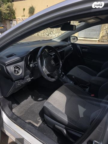 מודעת רכב טויוטה אוריס