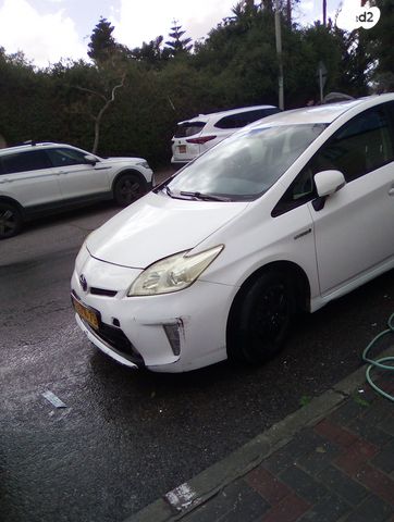 מודעת רכב טויוטה פריוס