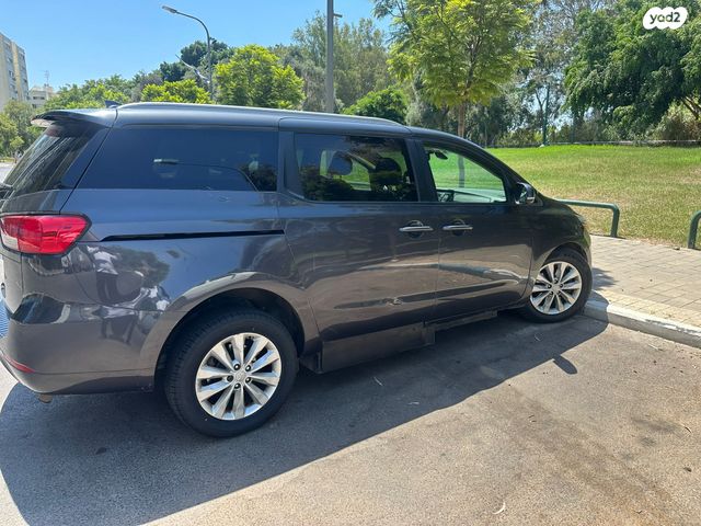 מודעת רכב קיה קרניבל