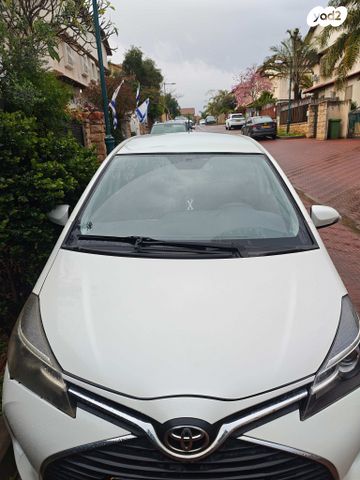 מודעת רכב טויוטה יאריס