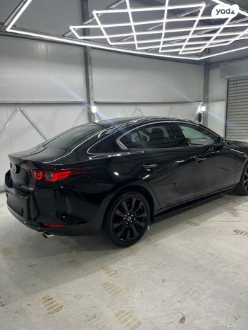 מודעת רכב מאזדה 3