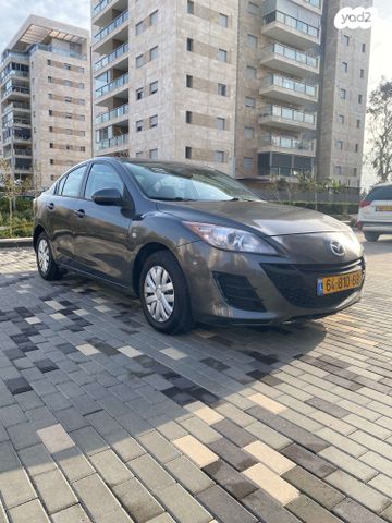 מודעת רכב מאזדה 3