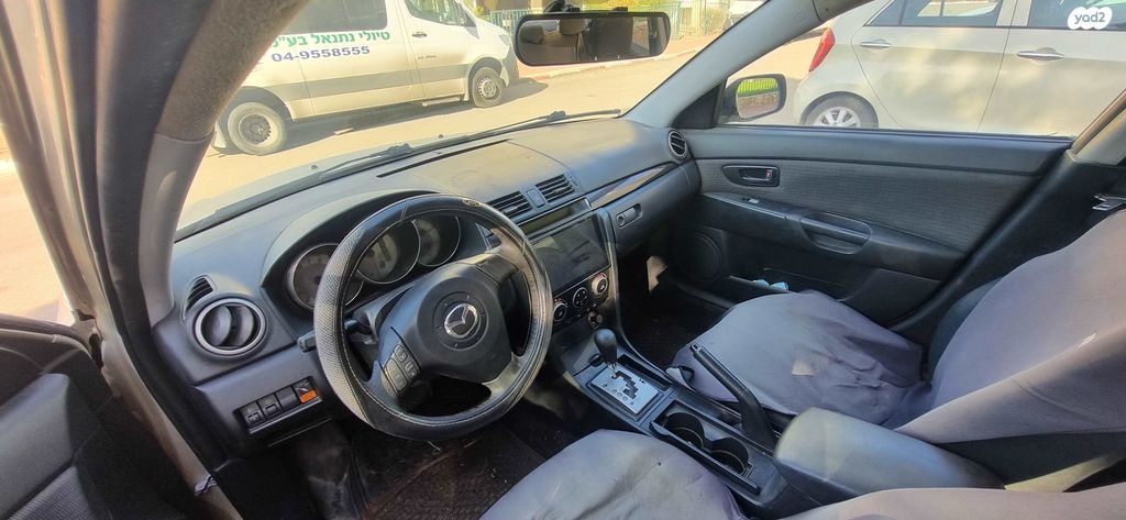 מודעת רכב מאזדה 3