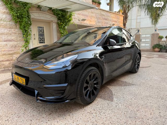 מודעת רכב טסלה מודל Y