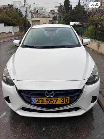 מודעת רכב מאזדה 2