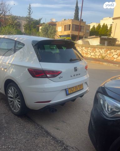 מודעת רכב סיאט לאון