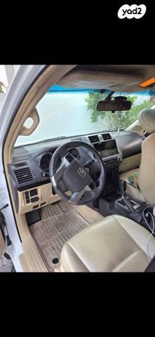 מודעת רכב טויוטה לנד קרוזר