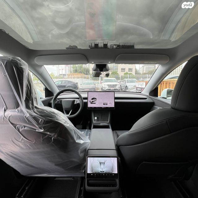 מודעת רכב טסלה מודל Y 3