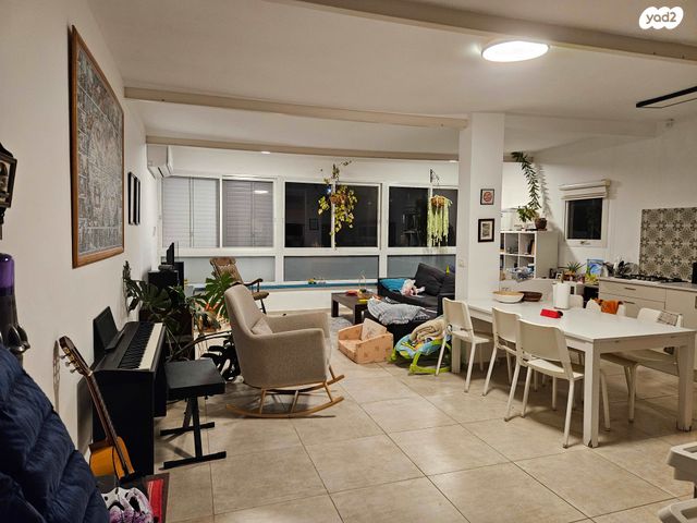 א.ד. גורדון 13