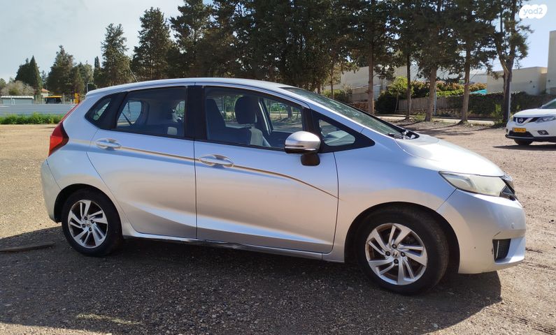 מודעת רכב הונדה ג'אז