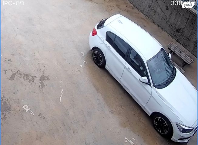 מודעת רכב ב מ וו סדרה 1