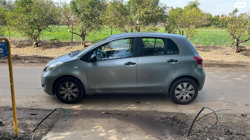 מודעת רכב טויוטה יאריס