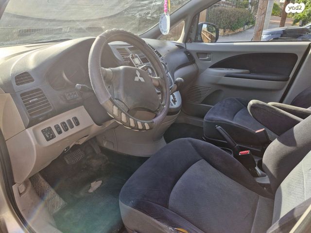 מודעת רכב מיצובישי גרנדיס