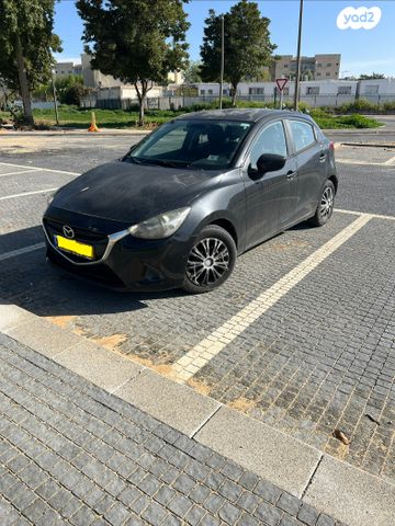 מודעת רכב מאזדה 2