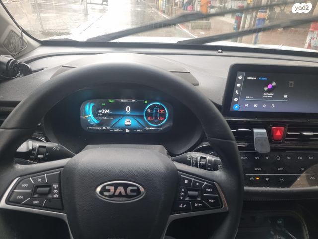 מודעת רכב ג׳יי.איי.סי E-JS4