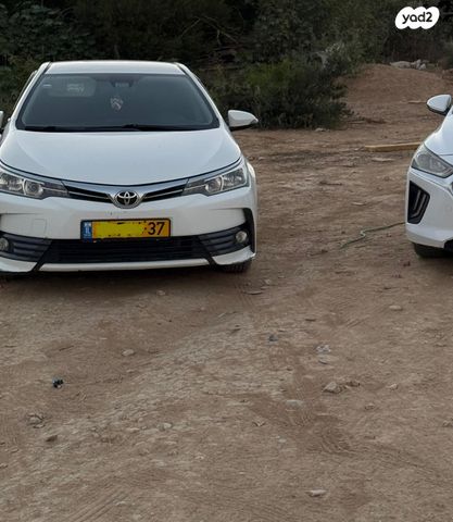 מודעת רכב טויוטה קורולה