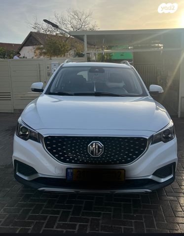 מודעת רכב אם ג'י ZS