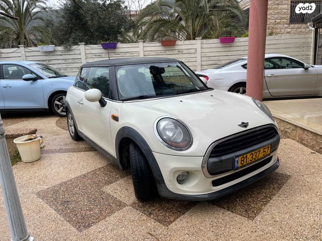 מודעת רכב מיני קופר