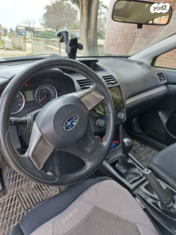 מודעת רכב סובארו XV