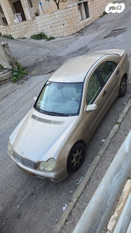 מודעת רכב מרצדס-בנץ C-class