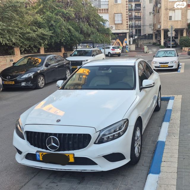 מודעת רכב מרצדס-בנץ C-class