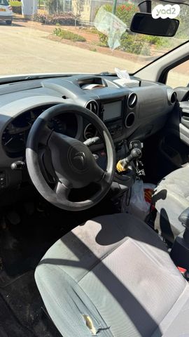 מודעת רכב סיטרואן ברלינגו