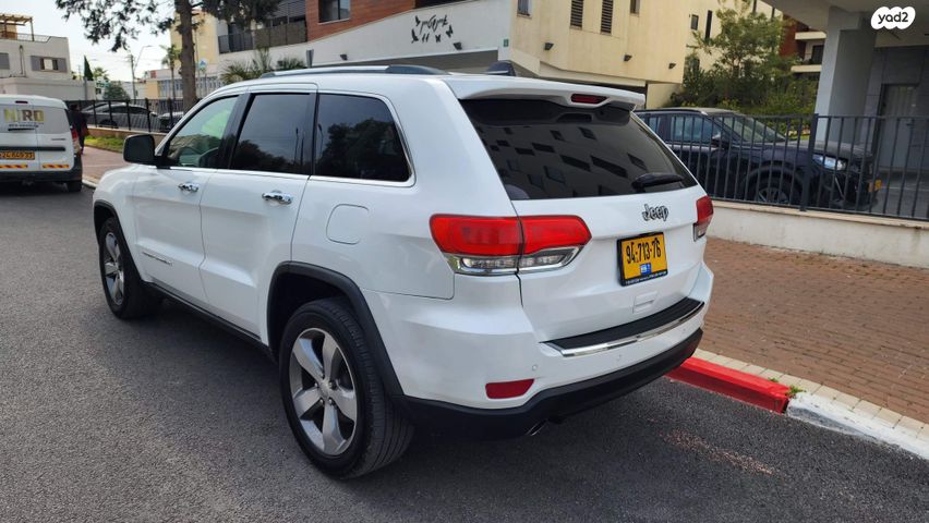 מודעת רכב ג'יפ גרנד צ'ירוקי 1