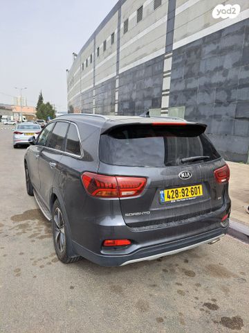 מודעת רכב קיה סורנטו