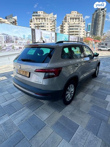 מודעת רכב סקודה קארוק 1