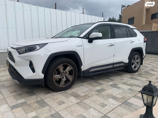 מודעת רכב טויוטה RAV4