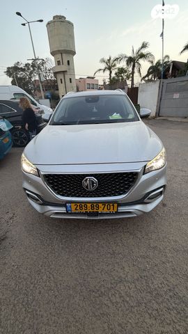 מודעת רכב אם ג'י EHS PHEV