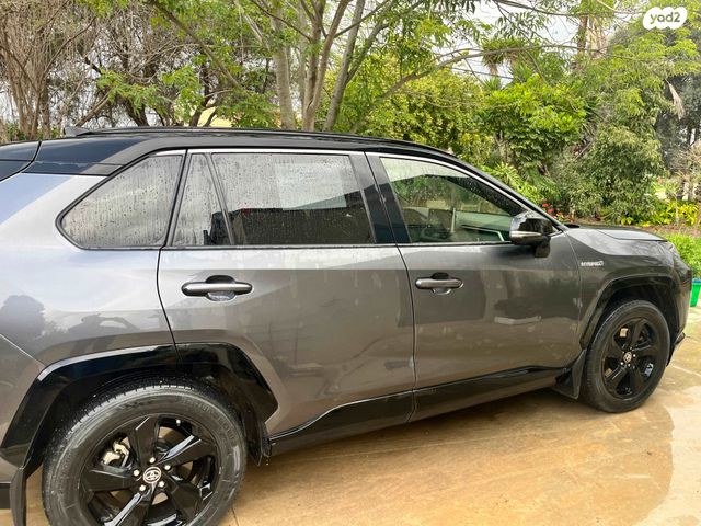 מודעת רכב טויוטה RAV4