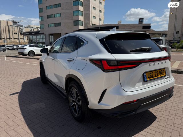 מודעת רכב לקסוס NX 1