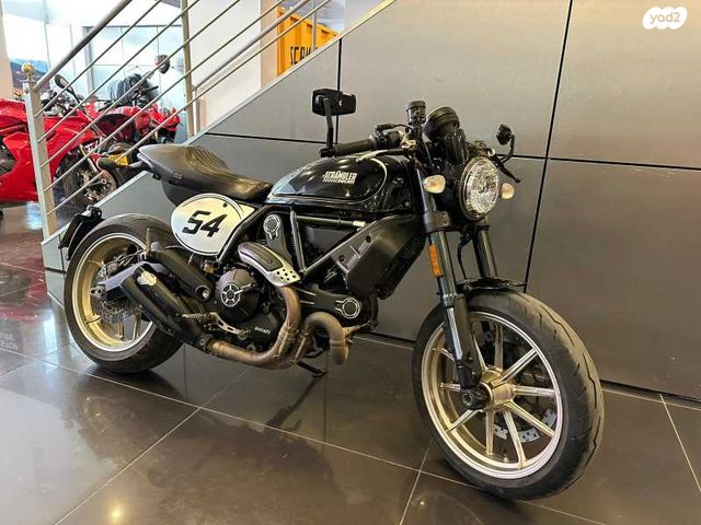 מודעת רכב דוקאטי סקרמבלר קפה רייסר