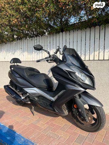 מודעת רכב קימקו דאון-טאון 350